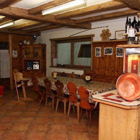 Art Apartments Casa Lapis Ливиньо Екстериор снимка