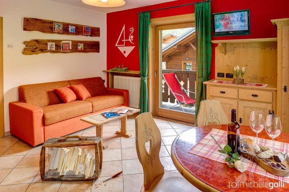 Art Apartments Casa Lapis Ливиньо Стая снимка