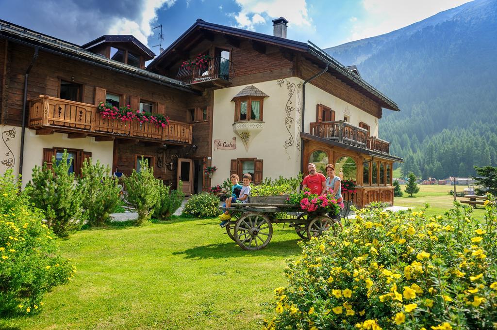 Art Apartments Casa Lapis Ливиньо Екстериор снимка