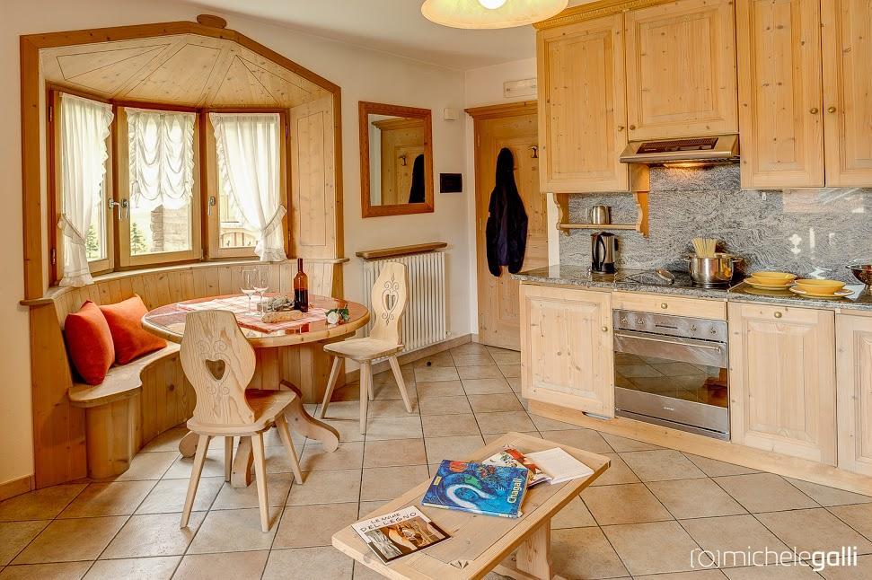 Art Apartments Casa Lapis Ливиньо Стая снимка